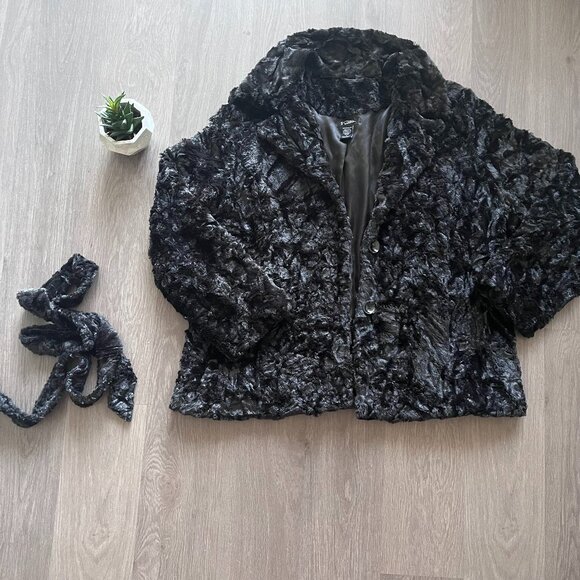 SISTERS Black Faux Fur Cropped Coat with Belt - Picture 1 of 12